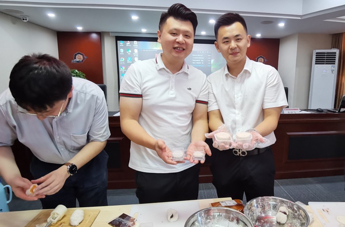 共青團(tuán)南昌市政建設(shè)集團(tuán)有限公司委員會(huì)舉辦了“承傳統(tǒng)文化，享團(tuán)圓美滿”中秋主題活動(dòng)6912.jpg