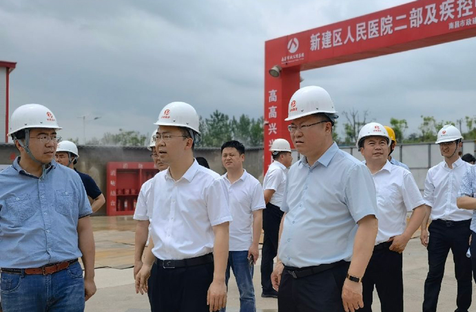 新建區(qū)委常委、常務(wù)副區(qū)長(zhǎng)賈中強(qiáng)到新建區(qū)職業(yè)技術(shù)學(xué)校新校區(qū)建設(shè)項(xiàng)目、新建區(qū)人民醫(yī)院二部及疾控中心項(xiàng)目調(diào)研