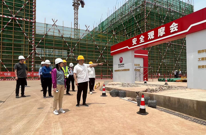江西省住建廳??吳?春?月??到新建區(qū)職業(yè)技術(shù)學校新校區(qū)建設項目調(diào)研
